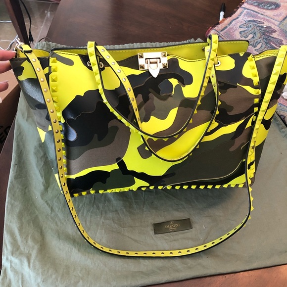 Valentino Handbags - Valentino Rockstud Camo Tote ⭐️RARE